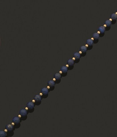 Collier de boules de lapis-lazuli teinté...