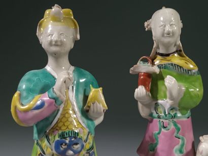 CHINE, Époque JIAQING (1796-1820)
Deux groupes...