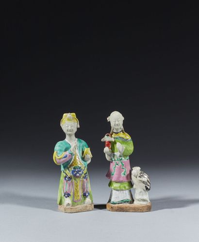 CHINE, Époque JIAQING (1796-1820)
Deux groupes...
