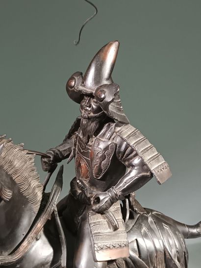 JAPON, Époque MEIJI (1868-1912)
Okimono en...
