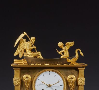Pendule à l'Amour et au Temps, en bronze...