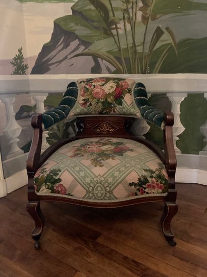 Mobilier de salon en placage de bois sombre...
