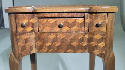 Writing table in cube marquetry (all sides)...