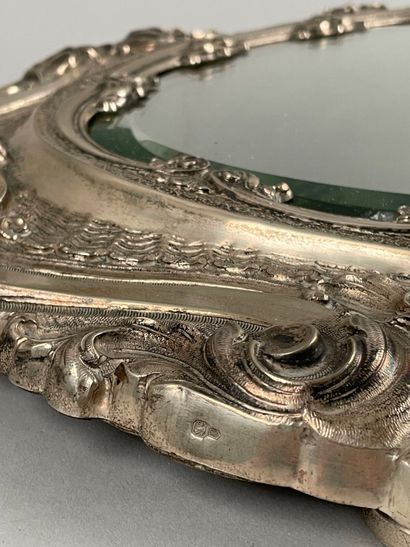 Covered oval jardinière in chased silver,...