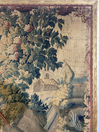 Greenery with birds and rock
Royal Aubusson...