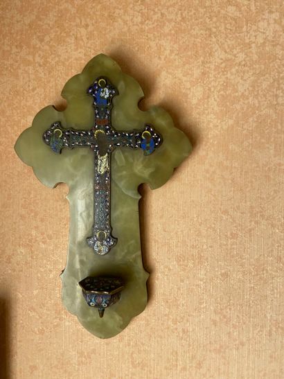 Dans le goût de BARBEDIENNE
Crucifix bénitier...