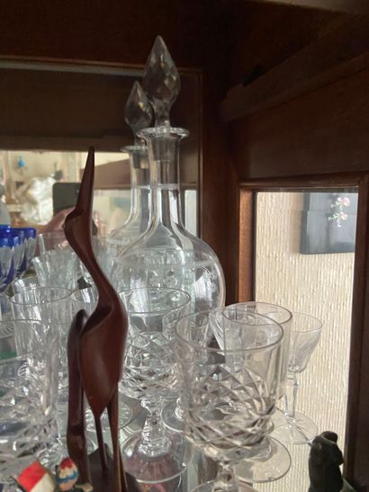Parties de services de verres en verre et...