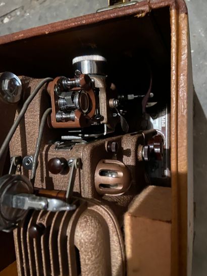 Caméra «Cine-Kodak Magazine 16 Camera» dans...