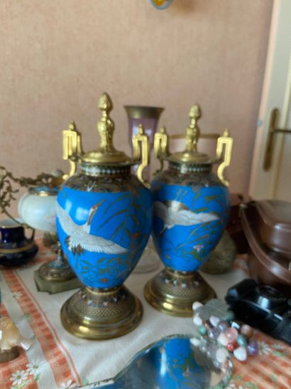 Dans le goût de BARBEDIENNE
Paire de vases...