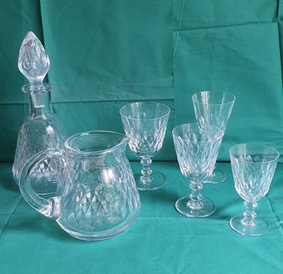 BACCARAT, modèle Armagnac
Service de verres...