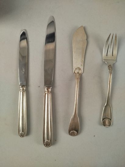 Importante ménagère en argent et argent fourré,...