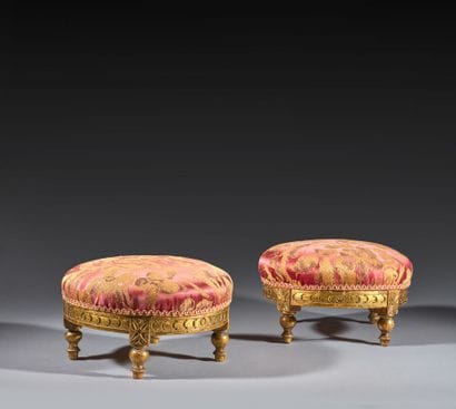 Paire de petits tabourets circulaires en...