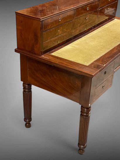 Bureau à gradin en acajou flammé (toutes...