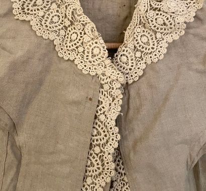 Robe d'été, circa 1905, lin gris, caraco...