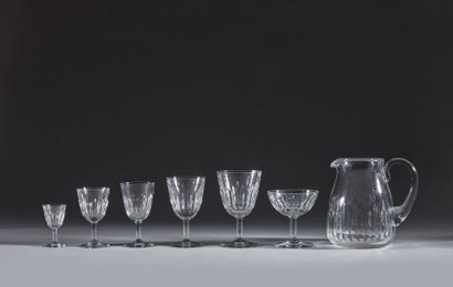 BACCARAT, modèle CASSINO.
Partie de service...