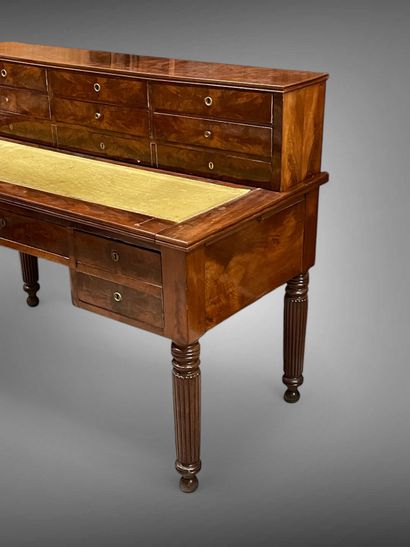 Bureau à gradin en acajou flammé (toutes...