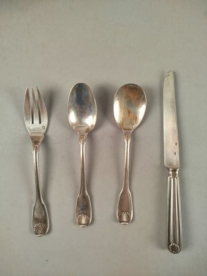 Importante ménagère en argent et argent fourré,...