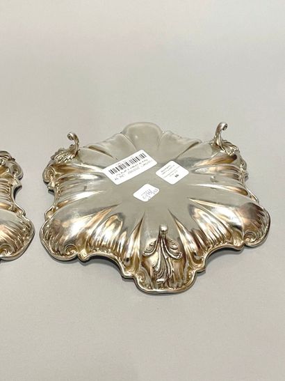 PUIFORCAT.
Paire de présentoirs tripodes...