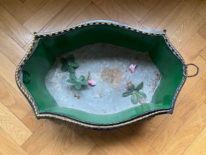 Jardinière en marqueterie de fleurs et bronze...