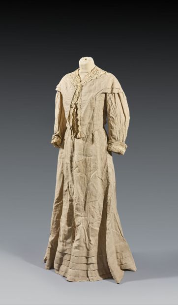 Robe d'été, circa 1905, lin gris, caraco...