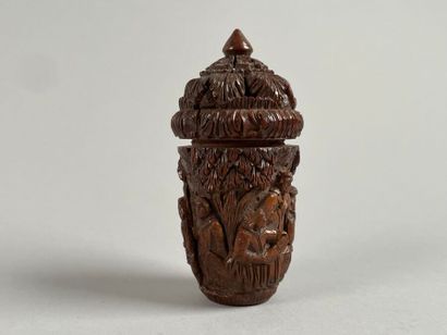 Étui couvert en noix de corozo, sculpté en...