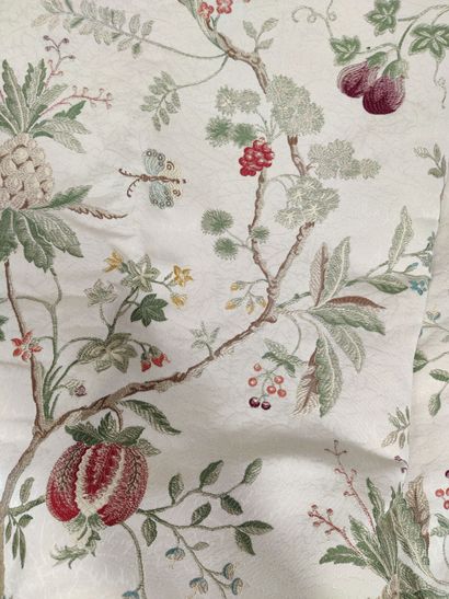 Importante pièce de tissu lampas dans le...