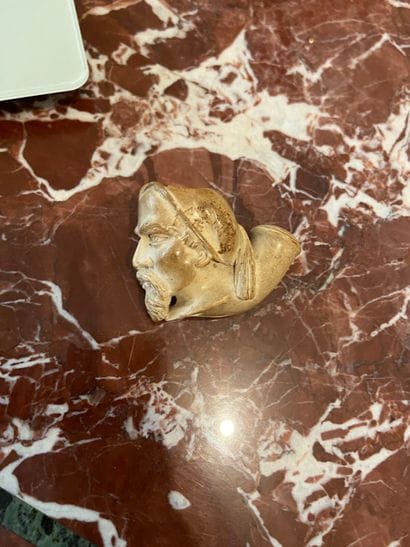 Fourneau de pipe figurant un visage d'homme....