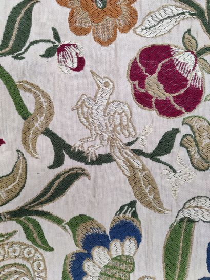 Dans le goût de WILLIAM MORRIS 
Importante...
