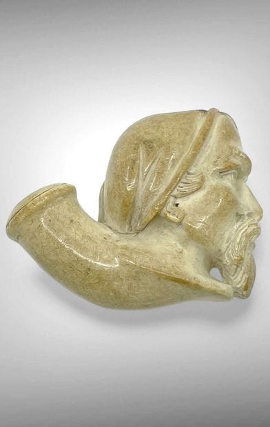 Fourneau de pipe figurant un visage d'homme....
