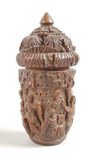 Étui couvert en noix de corozo, sculpté en...