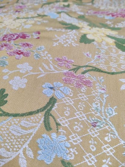 Dans le goût de WILLIAM MORRIS 
Importante...