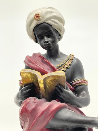 Nubiens à la lecture.
Deux sujets.
Haut....