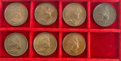 Reunion of seven medals including : 
1691...