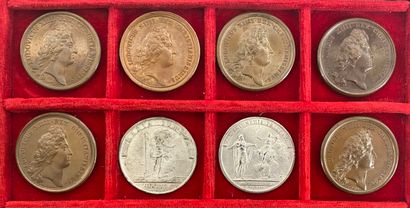 Reunion of eight medals including: 
1667...