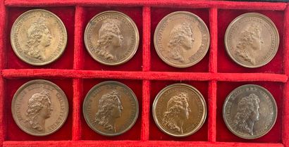 Reunion of eight medals including: 
1662...