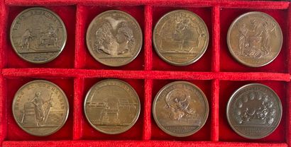 Reunion of eight medals including: 
1679...