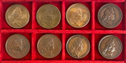 Reunion of eight medals including: 
1683...