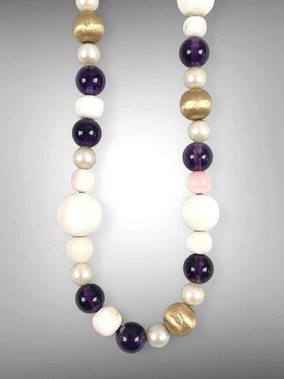 Necklace composed of bamboo coral balls (Isididae...