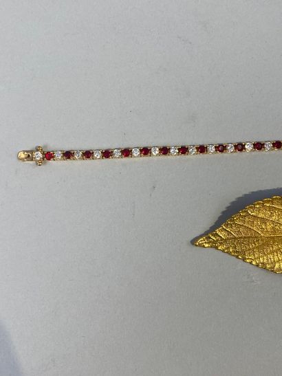 Set includes a gilded metal leaf brooch and...