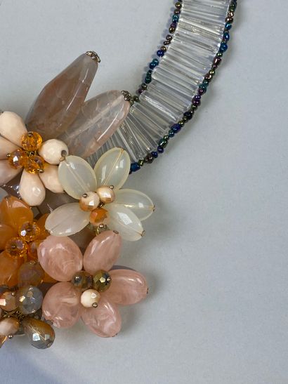 Large necklace with glass and hard stone...