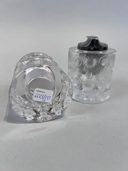 LALIQUE France.
Two Tokyo model table lighters...