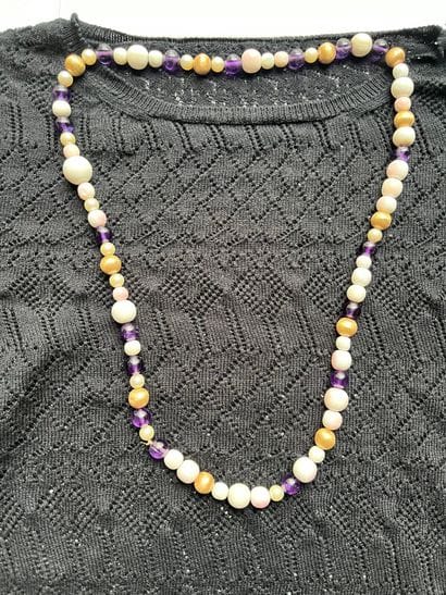 Necklace composed of bamboo coral balls (Isididae...