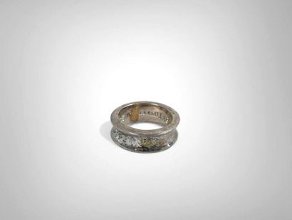 TIFFANY & Co. 
Silver-plated metal ring.
Signed.
(Scratches...