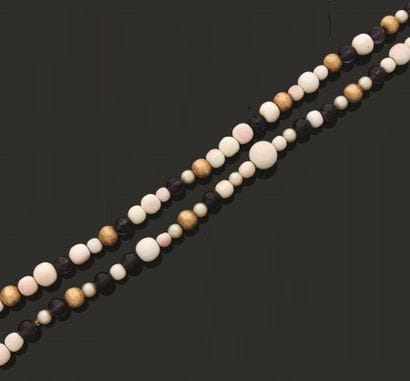 Necklace composed of bamboo coral balls (Isididae...