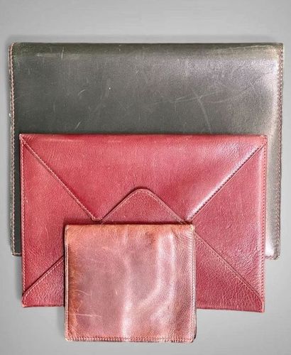 HERMÈS Paris
Set of small leather goods consisting...