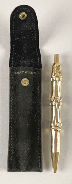 HARRY WINSTON.
Ballpoint pen mounted in 14k...