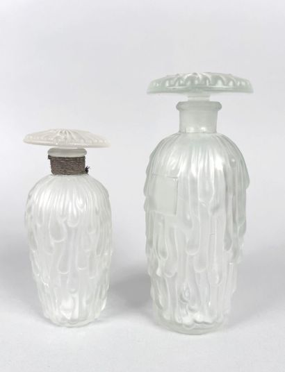 ISANBEL, Paris
Pair of molded and pressed...
