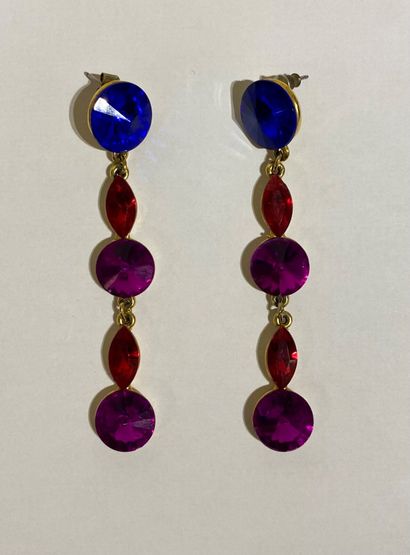 In the taste of GOOSSENS
Pair of ear pendants...