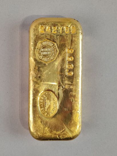 Lingot d'or 242169.
Poids : 996.7 g. 

FRAIS...