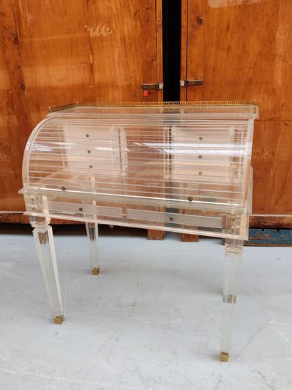 COMATEC.
Bureau à cylindre en plexiglas,...